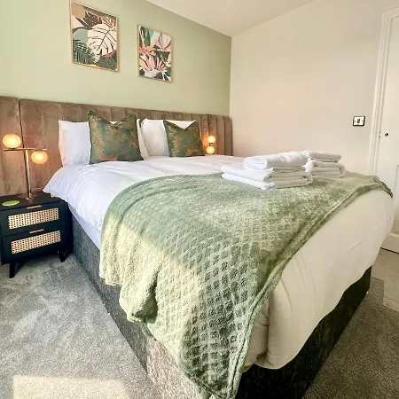 The Salacia No 5 Apartment
