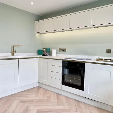 The Salacia No 5 Apartment Scarborough