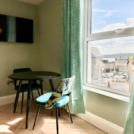 The Salacia No 5 Apartment *