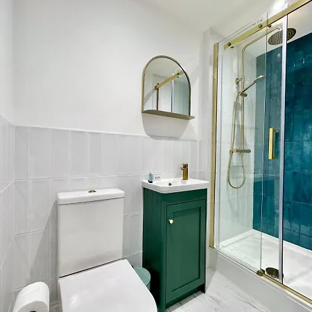 The Salacia No 5 Scarborough