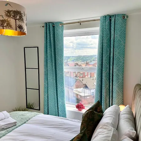 The Salacia No 5 Apartment Scarborough
